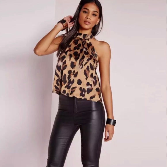 Women Chiffon Off Shoulder Leopard Blouse - Picture 3 of 6